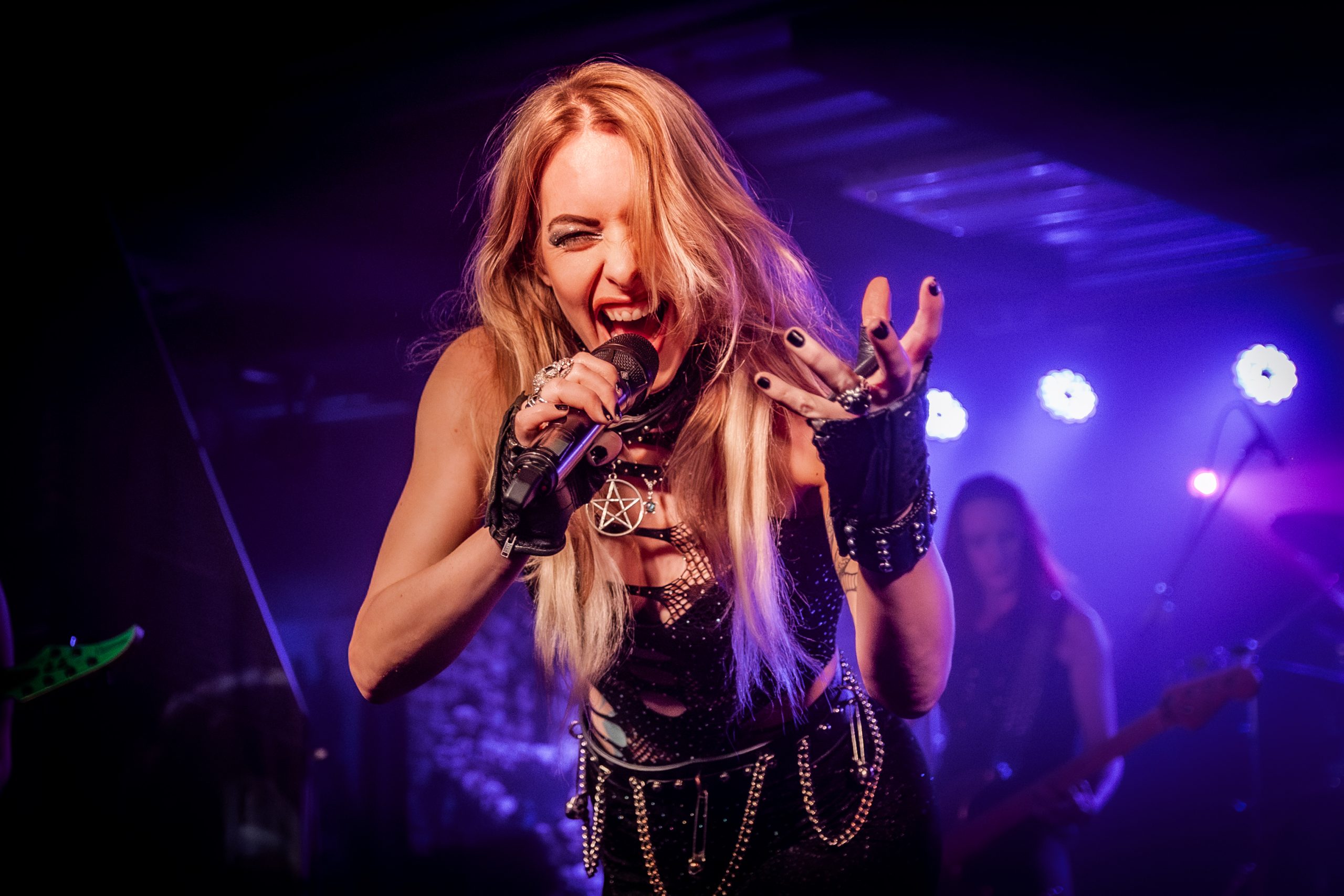 REVIEW CONCIERTO | Burning Witches desatan la tormenta