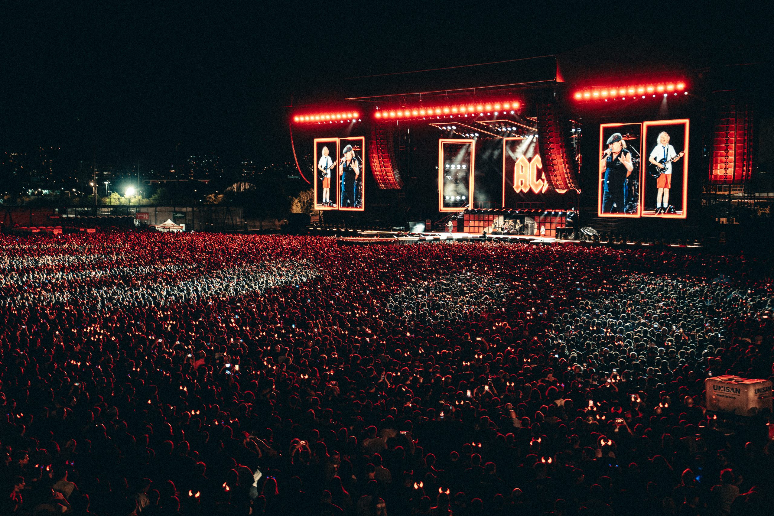 acdc@andieborie-25