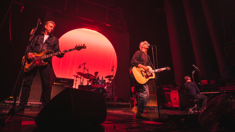 REVIEW CONCIERTO | Travis y una noche de himnos, nostalgia y conexión en el Teatro Coliseo