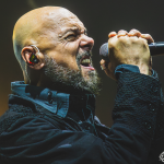 REVIEW CONCIERTO | ROY KHAN EN BLONDIE: EL METAL ÉPICO DESATÓ SU HECHIZO CON 20 AÑOS DE THE BLACK HALO
